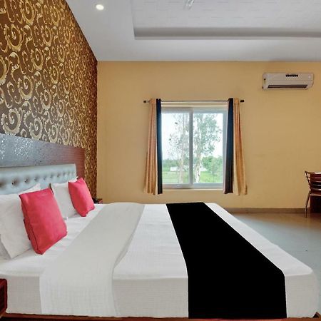 Capital O 40833 Maharaja Hotel & Restaurant Kashipur Exteriér fotografie