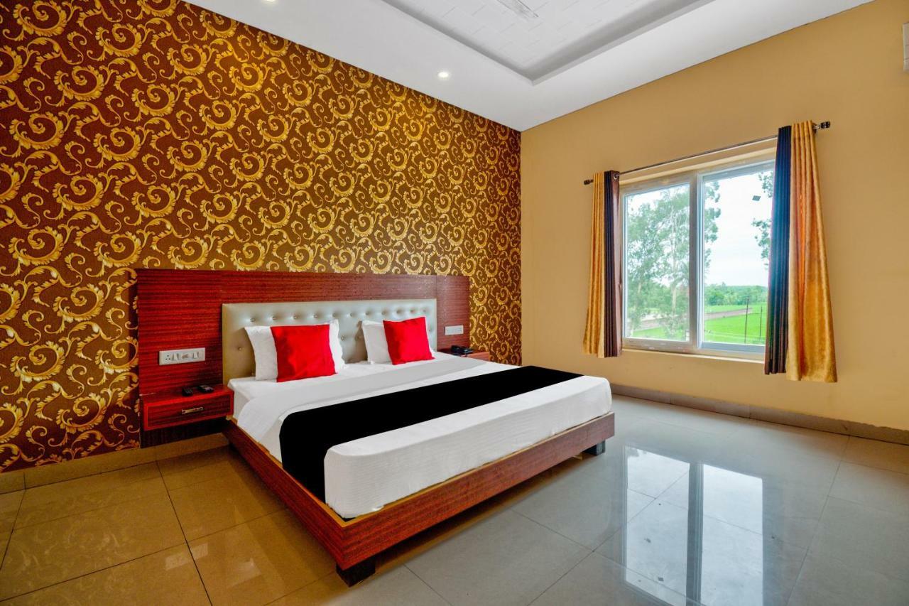 Capital O 40833 Maharaja Hotel & Restaurant Kashipur Exteriér fotografie