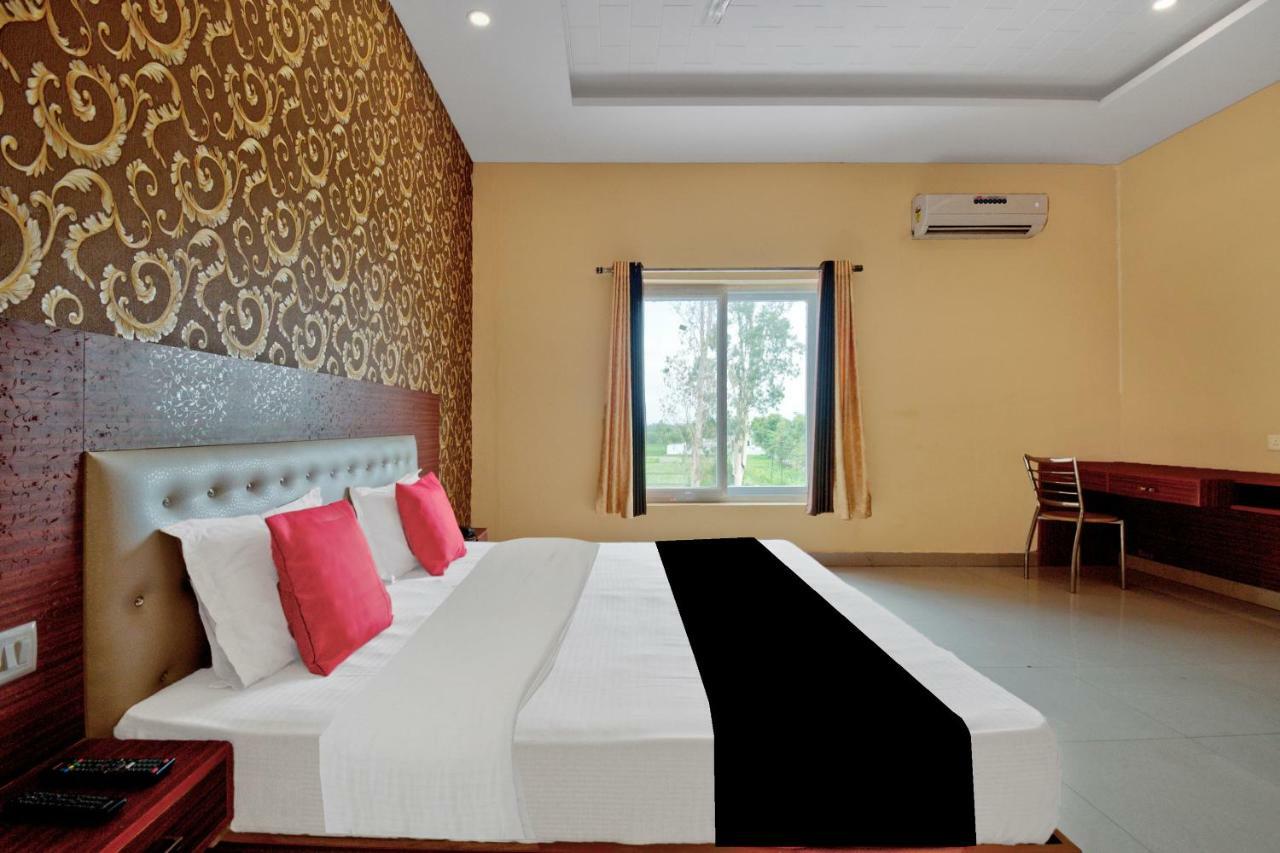 Capital O 40833 Maharaja Hotel & Restaurant Kashipur Exteriér fotografie