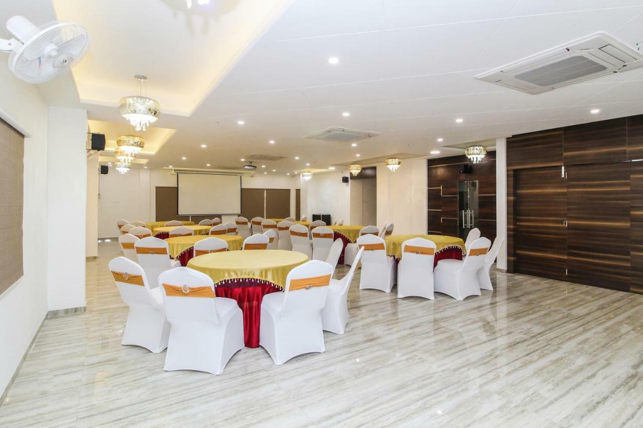Capital O 40833 Maharaja Hotel & Restaurant Kashipur Exteriér fotografie